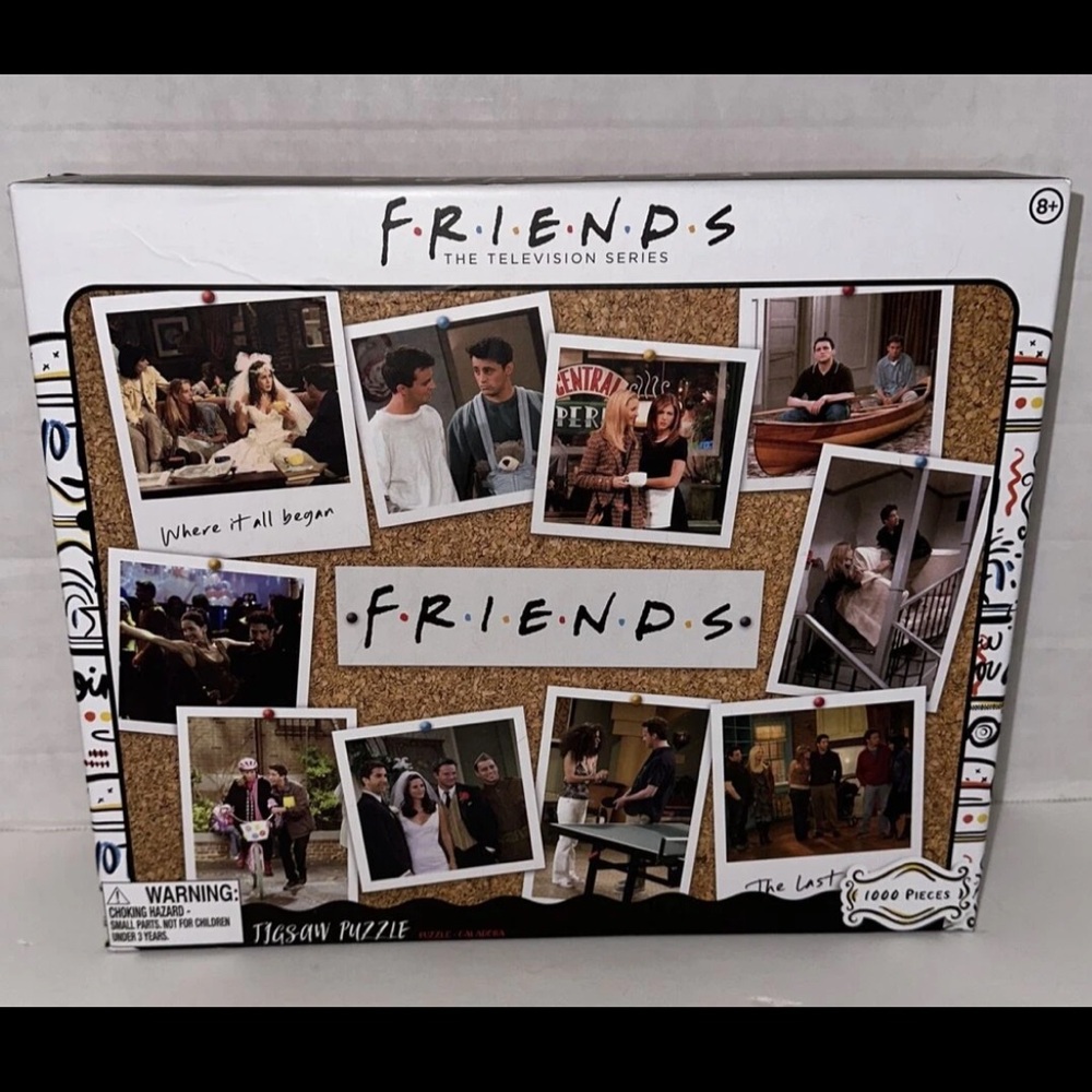 ☘️NWT! FRIENDS "Through The Seasons" Puzzle NEW